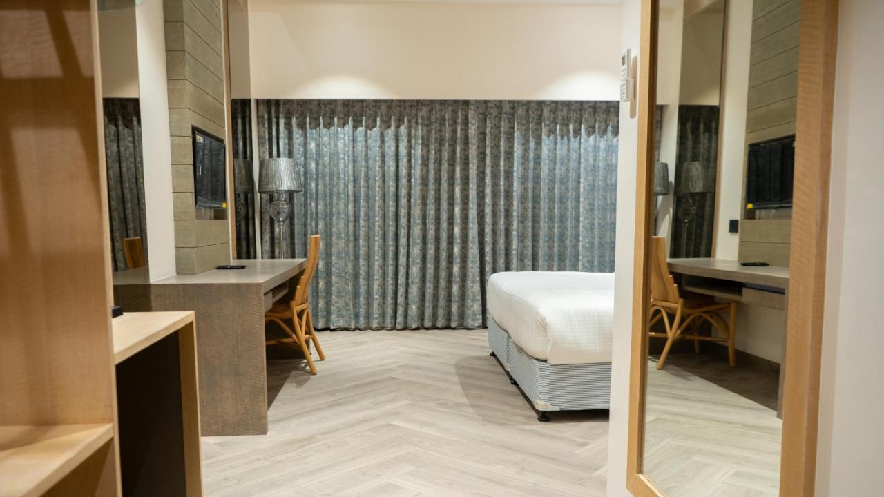Clarks Inn Suites Kangra Luaran gambar