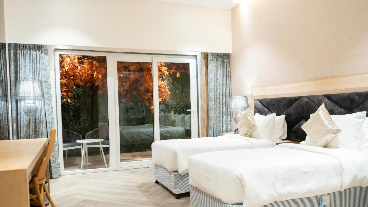 Clarks Inn Suites Kangra Luaran gambar