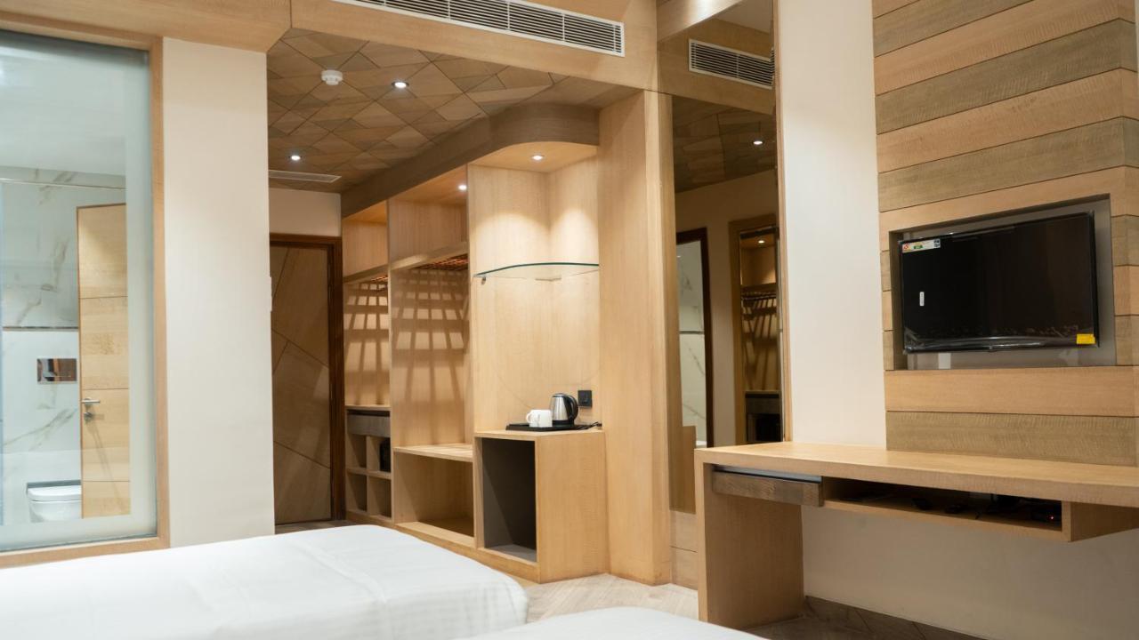 Clarks Inn Suites Kangra Luaran gambar